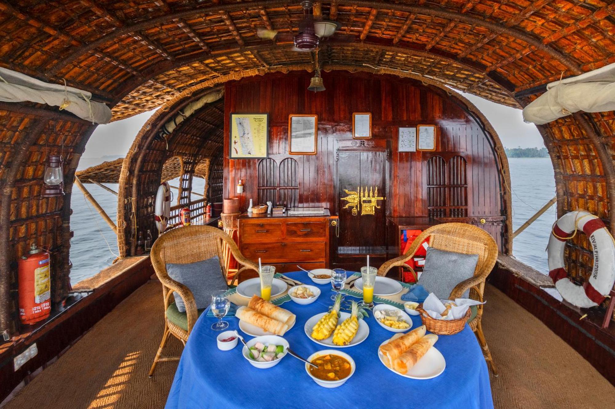Готель Spice Coast Cruises - Houseboat, A Cgh Earth Experience Alappuzha Екстер'єр фото